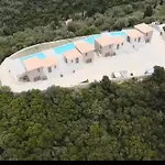 Highview Luxury Villa