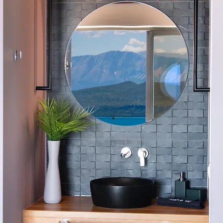 Highview Luxury *