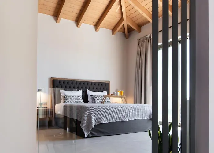 Highview Luxury Katouna