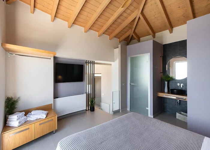 Highview Luxury Vilă